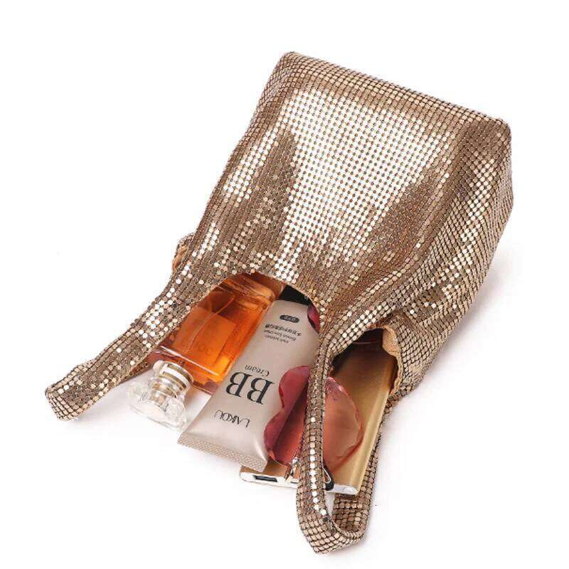 Fashion Metal Mesh Women Shoulder Bags Designer Sier Handbag Shinny Wide Strap Evening Bag Glitter Large Tote Party Purse