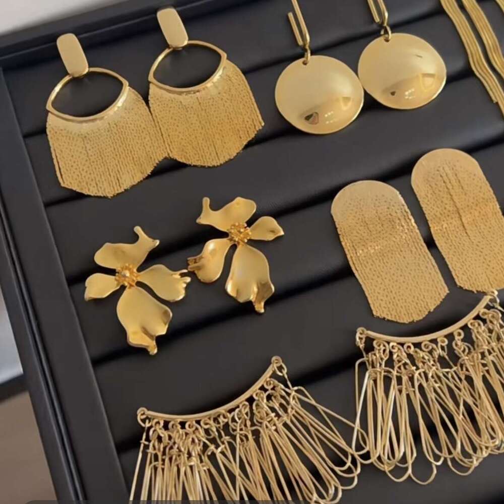 Sier Needle Vintage Round Flower Tassel Metallic Studs Elegant Light Earrings for Women