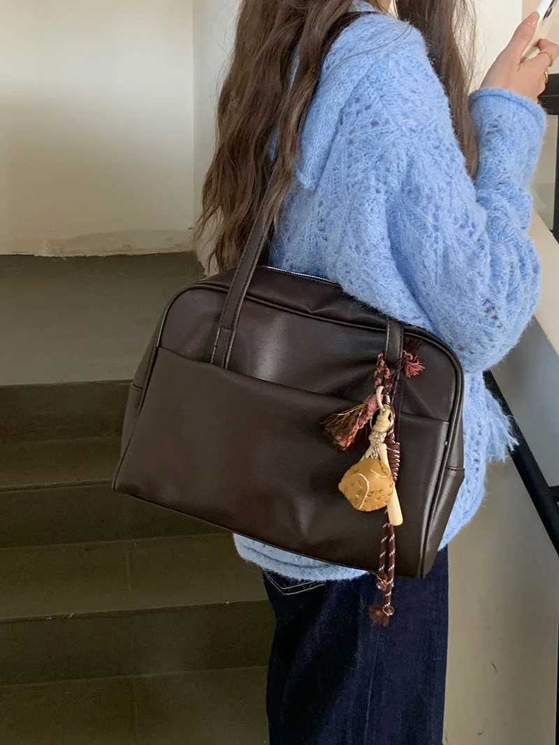 2025 New Korean Large Capacity Single Shoulder Bag for Women Underarm Bag Reliable and Versatile Commuter Tote Bag Y250718