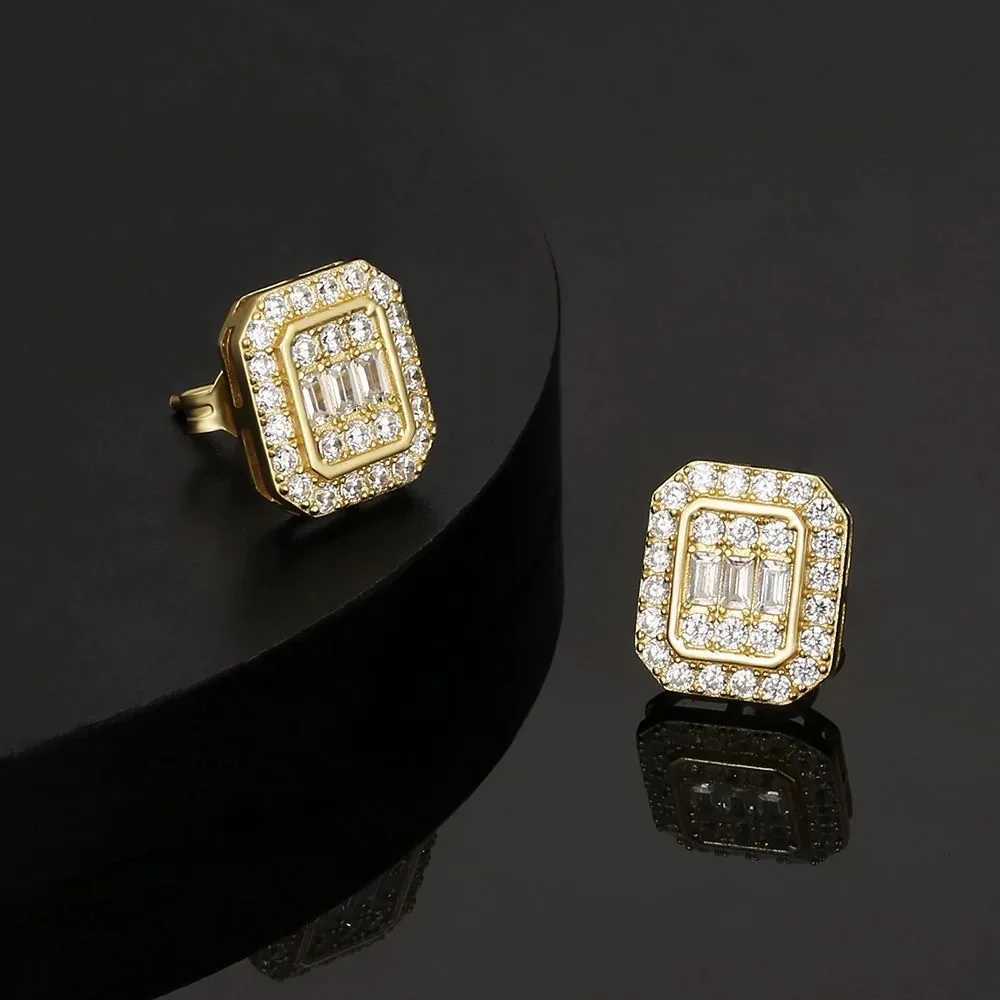Hip Hop Rock Ear Stud Earrings for Men Iced Out Cubic Zirconia Bling Cartilage Accessories Mens Hippie Jewelry Wholesale OHE143 XJ250718