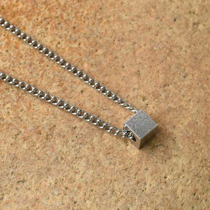 Stainss Steel Necklaces Geetric Square Cube Simplicity Sty Fashion Pendant Chain Necklace for Men Wen Jewelry Party W250718