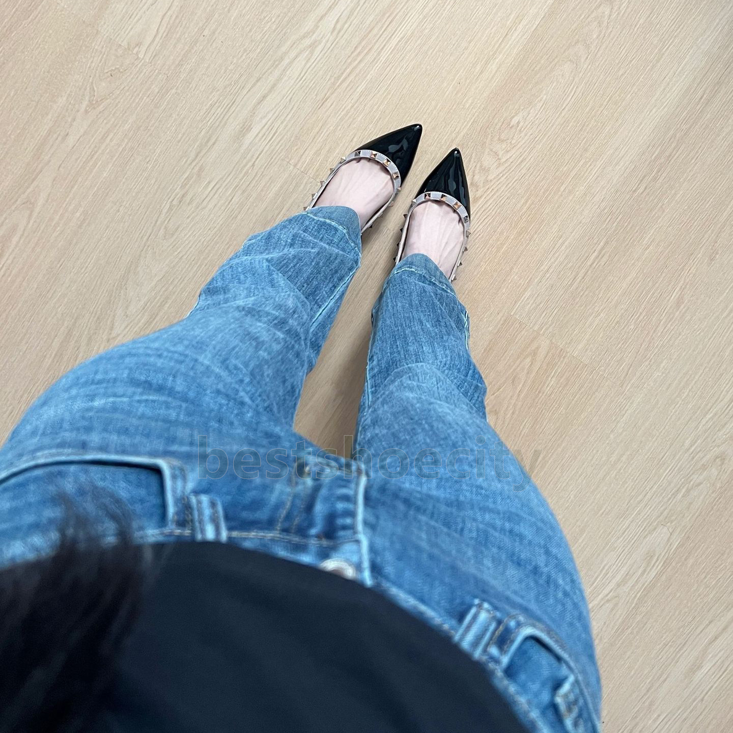 designer heels loafers womens fashion pointed-toe dress shoes soft comfort patent leather luxury metal rivets ballet flats women mary jane shoes