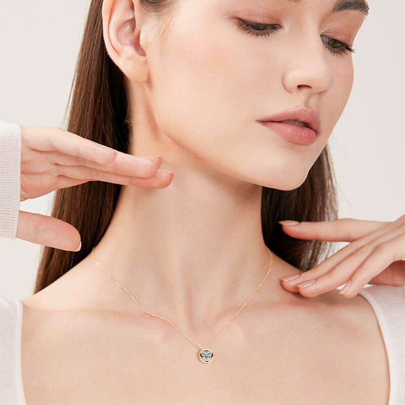 TikTok Internet Celebrity Style Small Bubble Necklace Pure Sier Simple Alternative D Color Moissanite Pendant