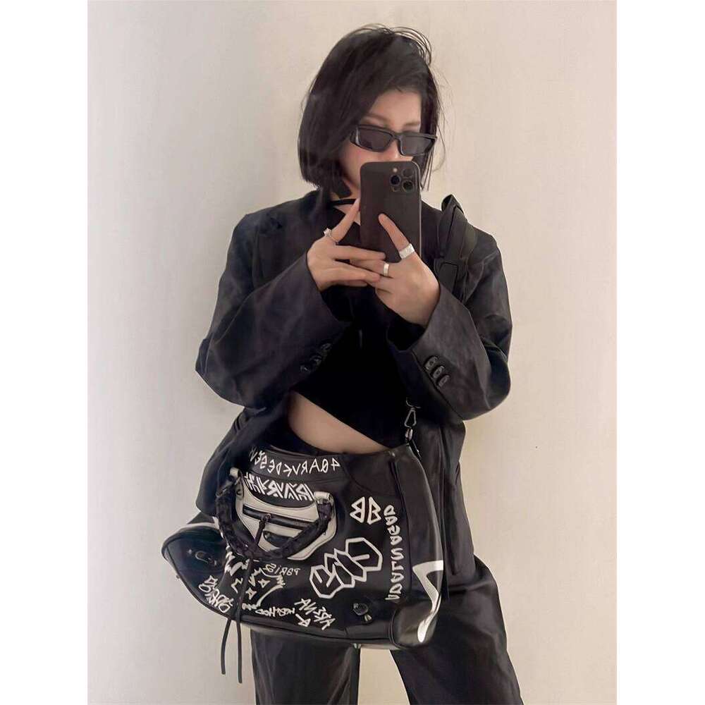 Graffiti Motorcycle For Women New Punk Rivet Travel Gym Commuter Tote Trendy Street Style Hot Girl Bag