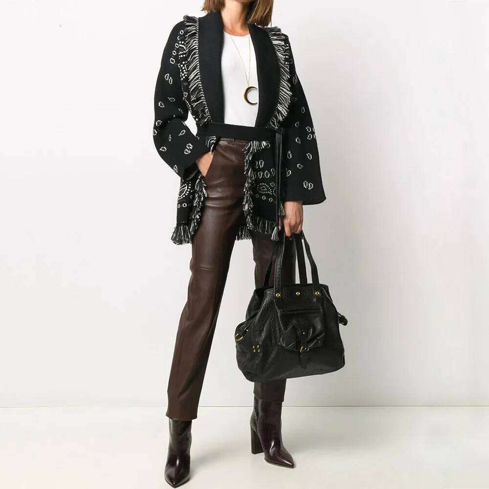 Designer Clothing WQJGR High Quality Jacquard Cardigan Sweater Women Wool Cashmere Kniited Tassel Loose Full Sleeve Fashion Autumn Winter Fashion