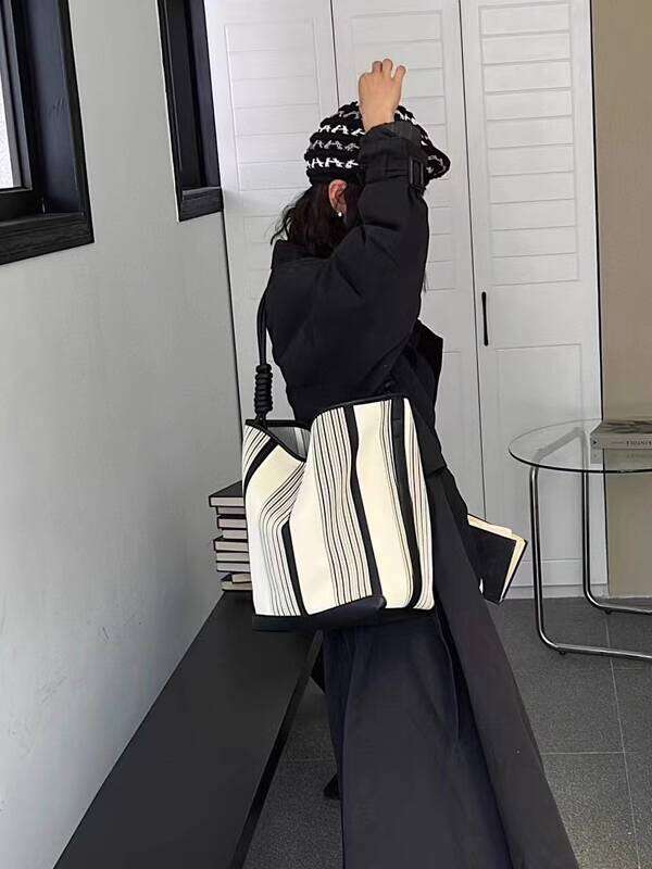Capacity Single Shoulder Niche Design Bucket Striped Women S Color Block Tote Underarm Commuter Large Bag
