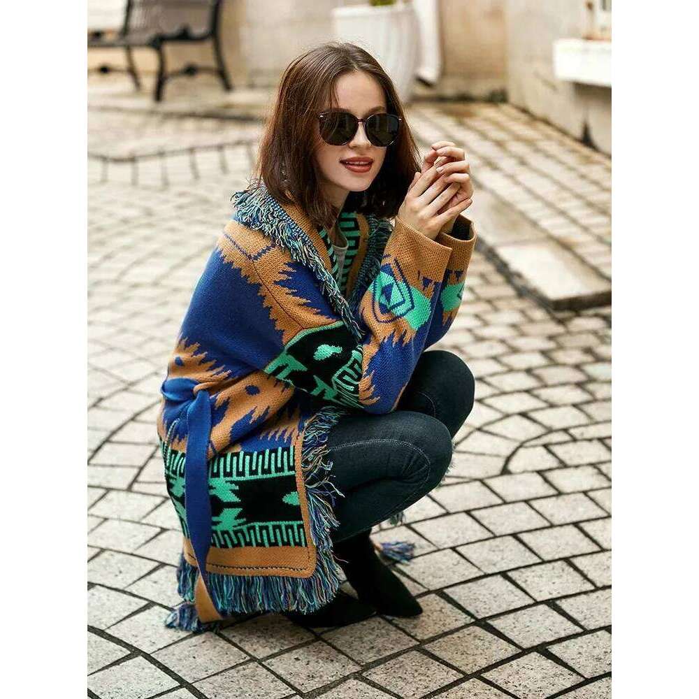 Designer Clothing Jacquard Knit Fringe Street Wear Fashion Icon Women Warm Long Sleeve Belt Tied Cardigan Coat Fashion