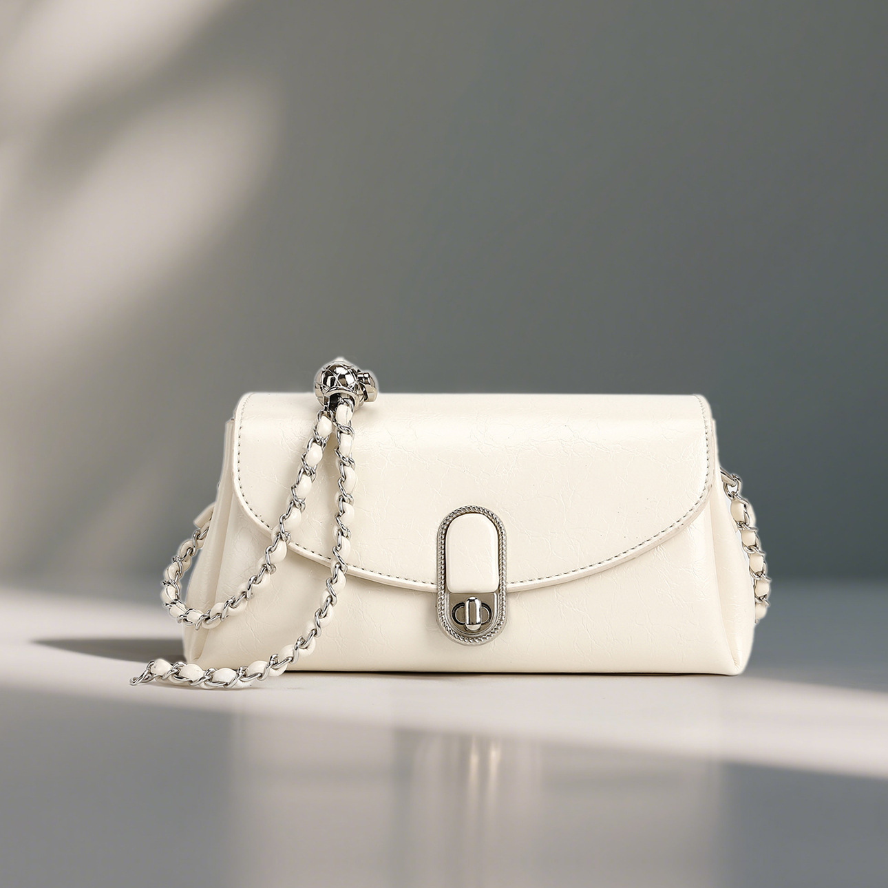 Summer new women's shoulder bag new fashionable solid color women's shoulder bag new niche trend women's shoulder bag new designer bag