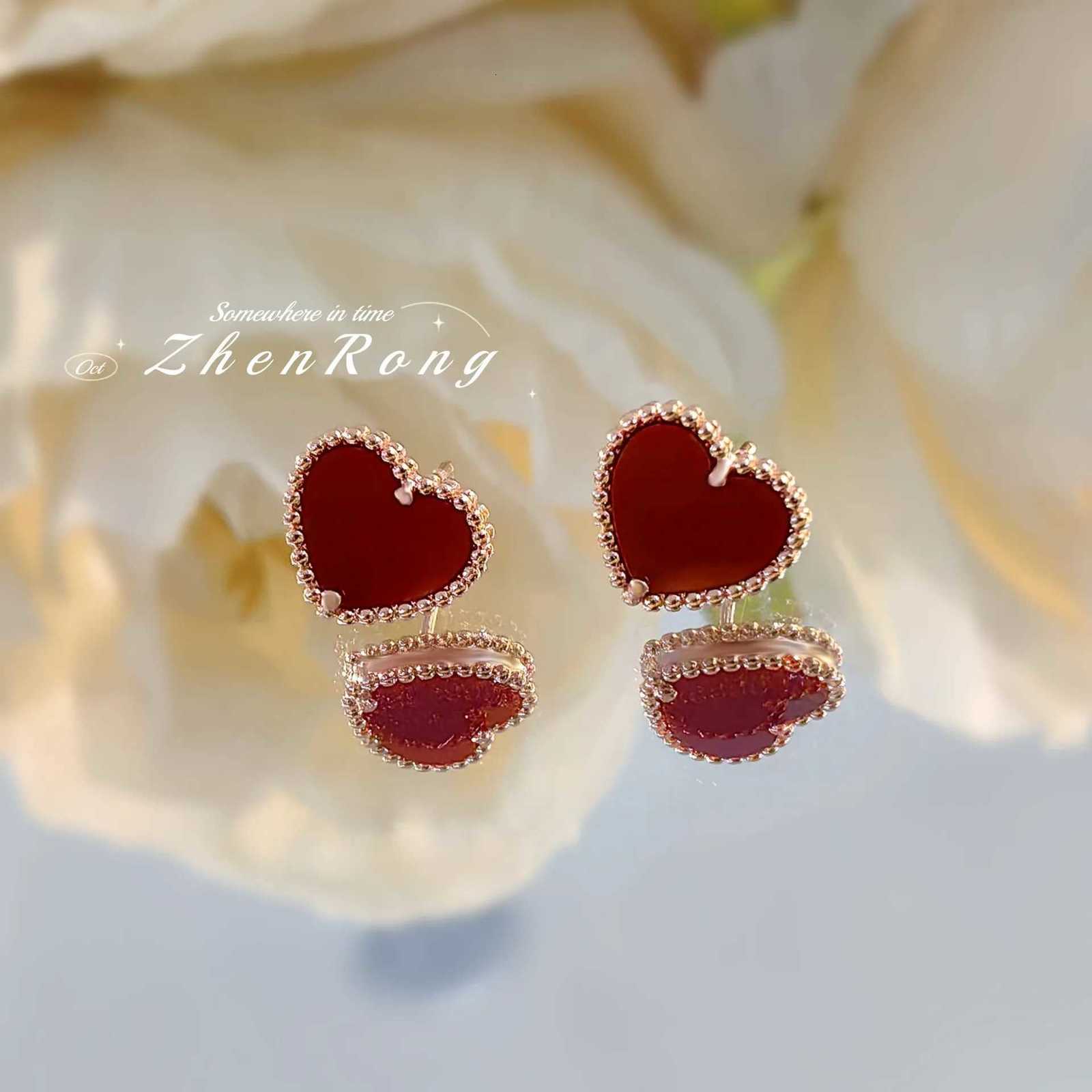2024 New Trend Korean Fashion Natural Red Agate Heart-shaped Design Stud Earrings Womens Simple Ear Accessories XJ250718