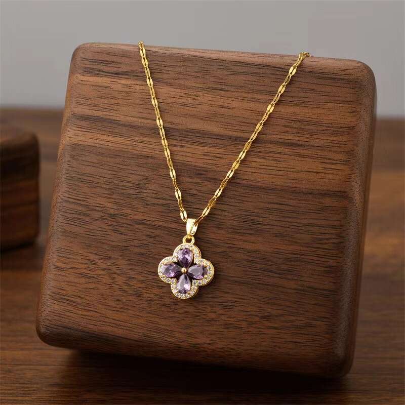 New Violet Four-Leaf Clover Necklace Fashion Versatile Clavicle Chain for Women Light Design High-end Feel