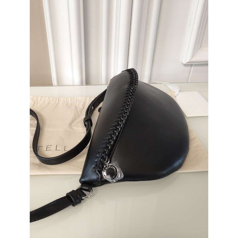 Trendy Fashion New Versatile Simple Chest High Quality Texture Crossbody Bag