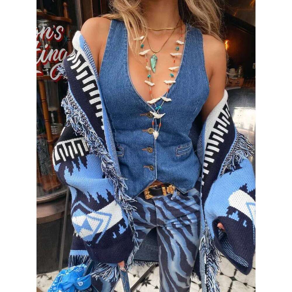 Designer Clothing Jacquard Knit Fringe Street Wear Fashion Icon Women Warm Long Sleeve Belt Tied Cardigan Coat Fashion