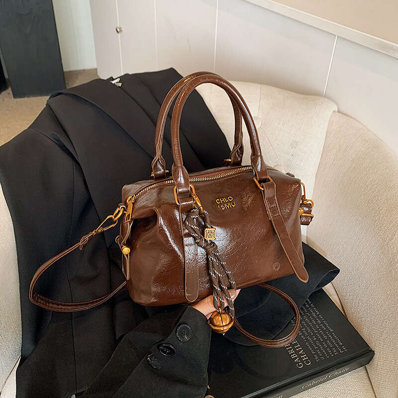 Korean Style Handbag for Women 2024 New Winter Single Shoulder Crossbody High-End Boston Pillow Bag