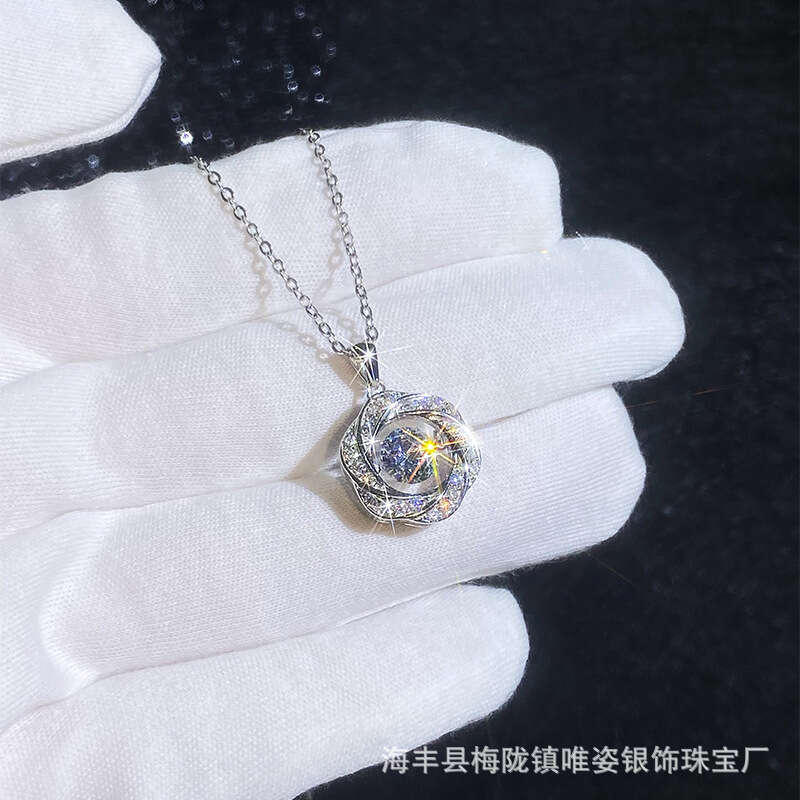 S Pure Sier Moissanite Mobius Heart Necklace Niche Light Design Gift for Girlfriend 9f2