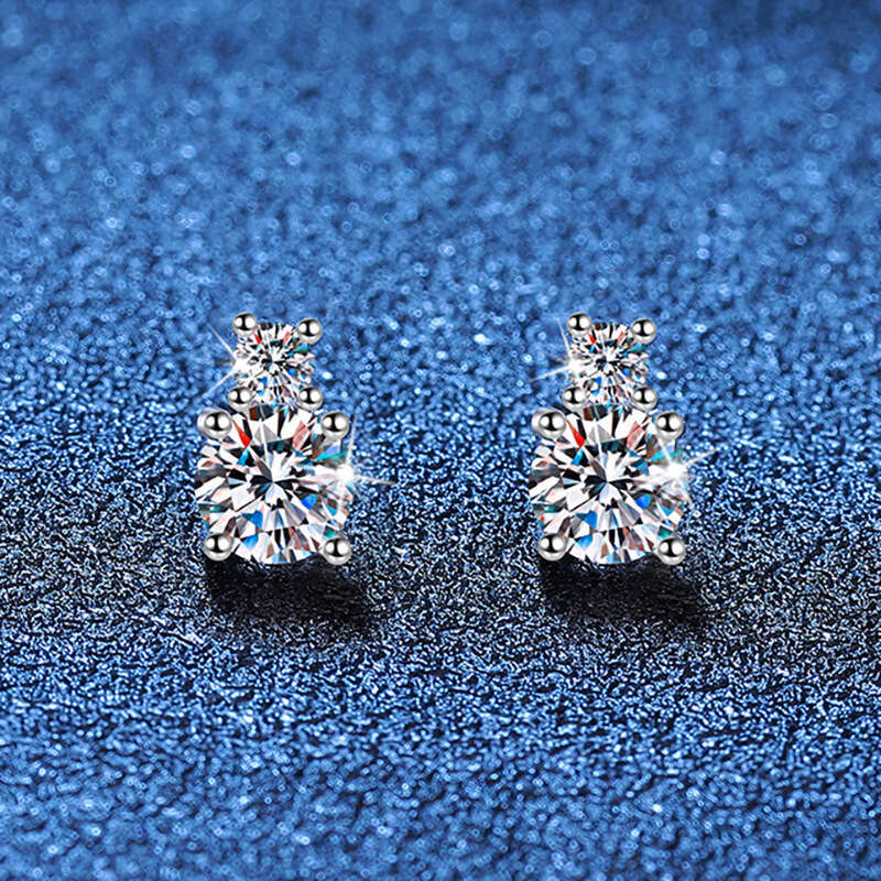 S Pure Sier Simple Four-Prong D Color 1 Carat Moissanite Earrings for Women c81