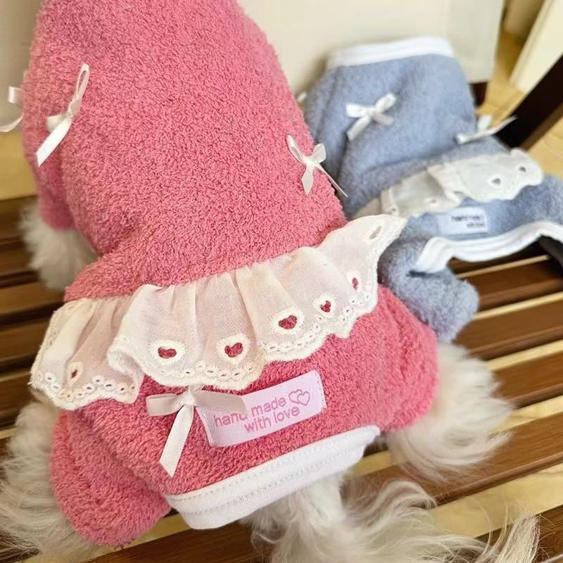 T758 New autumn and winter pet dog clothes Maltese traction clothes for going out chest and back plus velvet warm vest