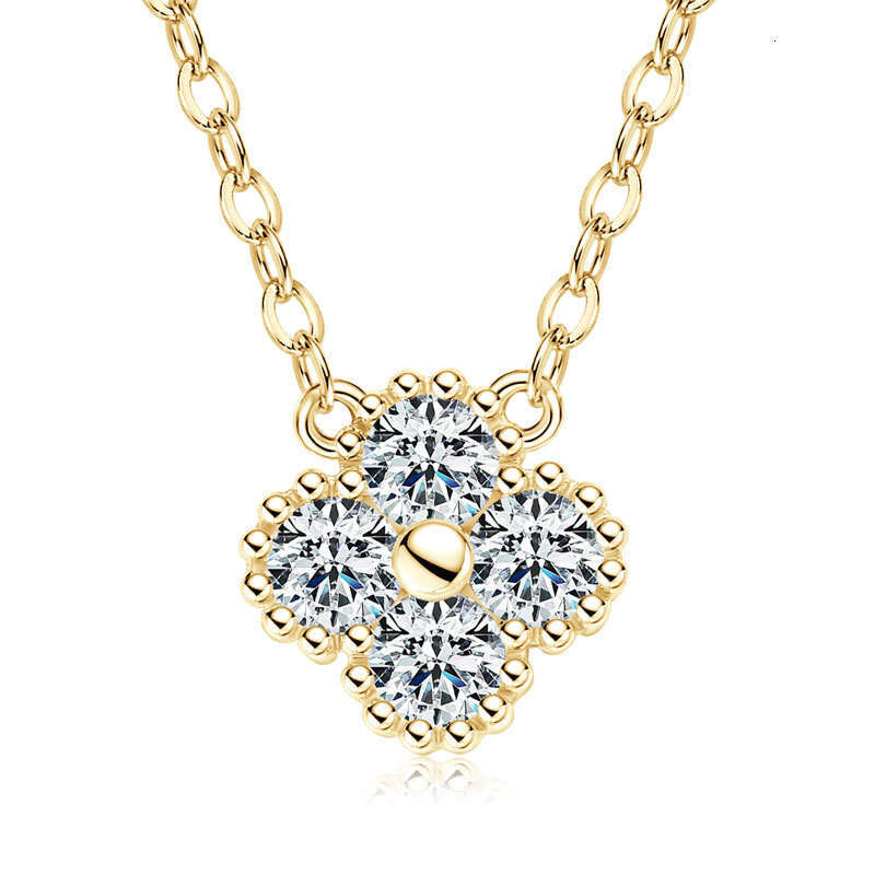 D Color Moissanite Four-Leaf Clover Pendant for Women S Sterling Sier Gold-Plated Niche High-End Versatile Clavicle Chain