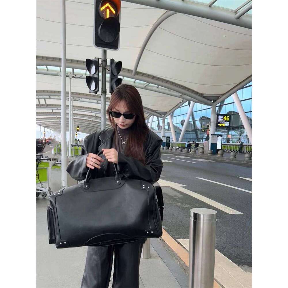 Soft Leather Punk Style Rivet Travel For Women New Luggage Carry On Large Capacity Handheld Sports Fitness Bag