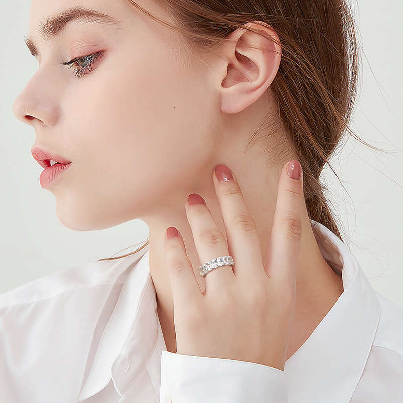 2024 New Ins Style Full Light Luxury Row Diamond Women's Fashion High-end Zircon Ring Sterling Silver