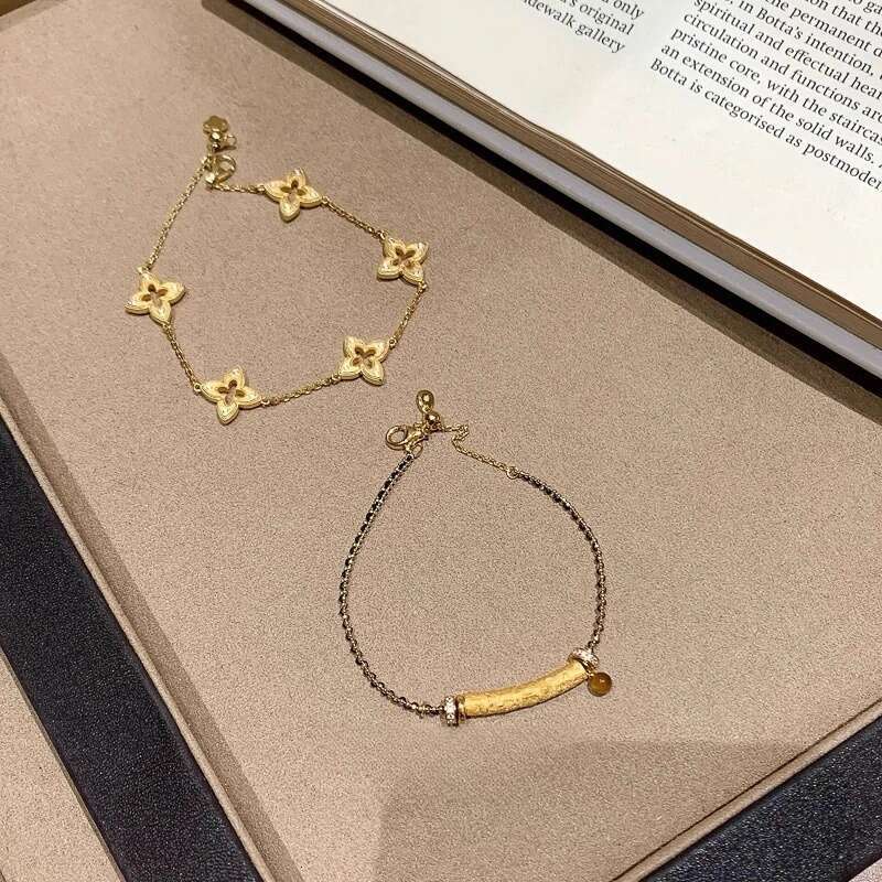 High-end Brushed Stackable Vintage Style Versatile Design Sense Elegant Light Exquisite Unique Niche Bracelet