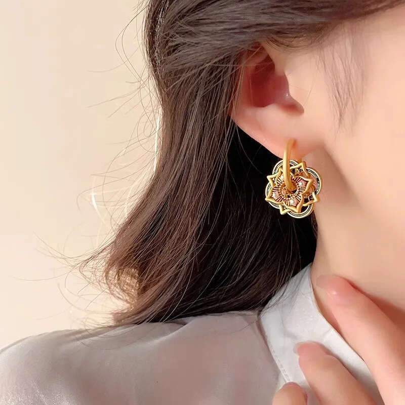 Guliya National Style for Women 2024 New High-end Stud Unique and Elegant Earrings