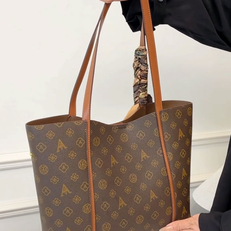 Multi-functional brown women's large-capacity handbag new fashion shoulder tote bag with PU lining, suitable for weekend trips