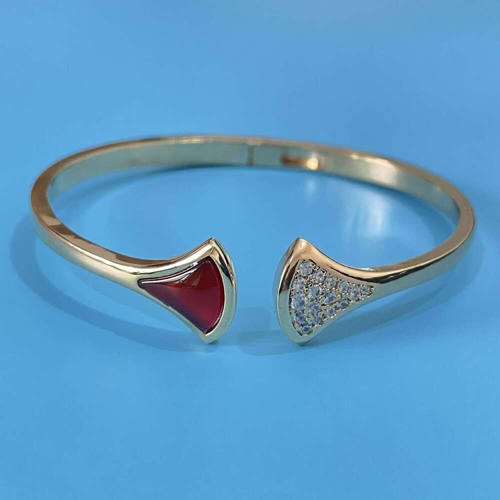 Premium Red Agate Skirt Zircon High Version Light Niche Non-Fading Fashion Fan-Shaped Bracelet for Women
