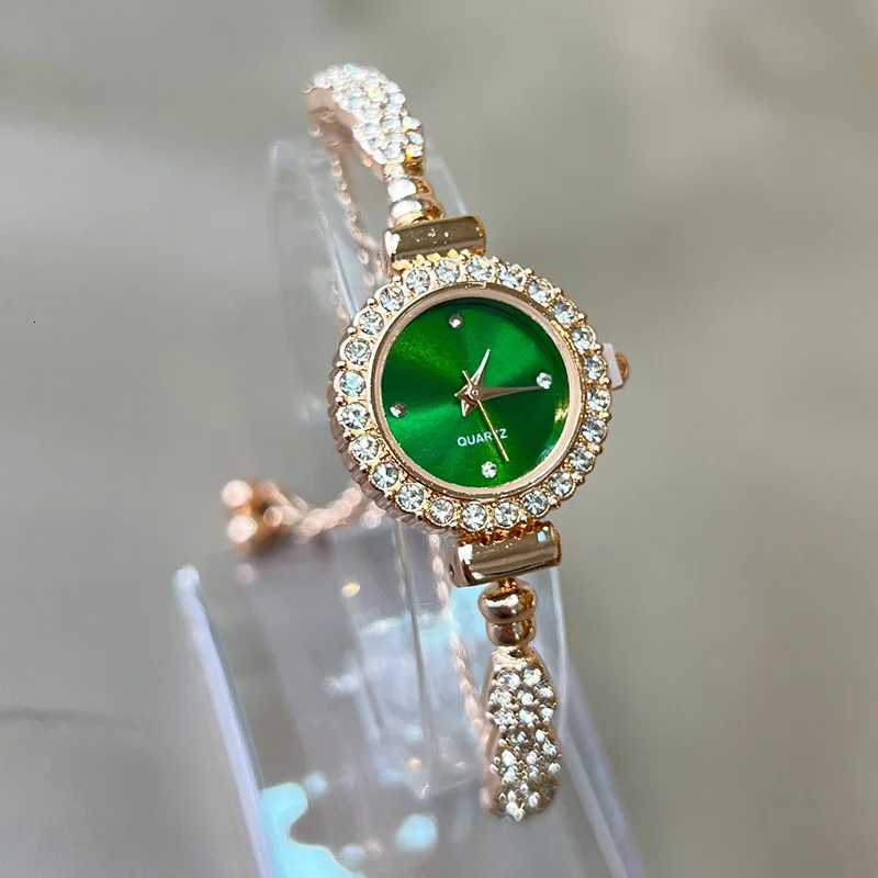 Fashion Rhinestone Wristwatch Luxury Watch Women Bracelet Vintage Casual Ladies Watches Bracelet Relojes Para Mujer Womens Watches W250718