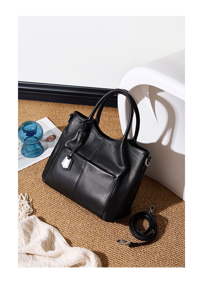 Tote Bag Luxury Handbags Hot Selling 2025 Original Top Cowhide Bag Handheld Fashion Bag Single Shoulder Crossbody Bag mother's Handbag New Style Square Bag