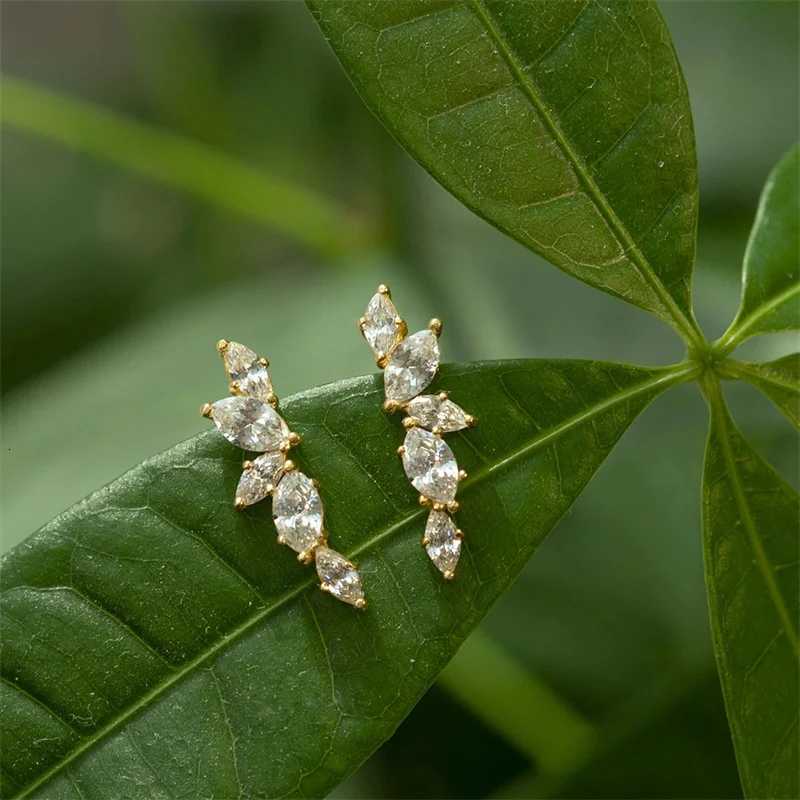 8 Simple Stylish Leaf Stud Earrings with Crystal Cubic Zirconia Exquisite Women Ear Piercing Accessories Versatile Jewelry XJ250718