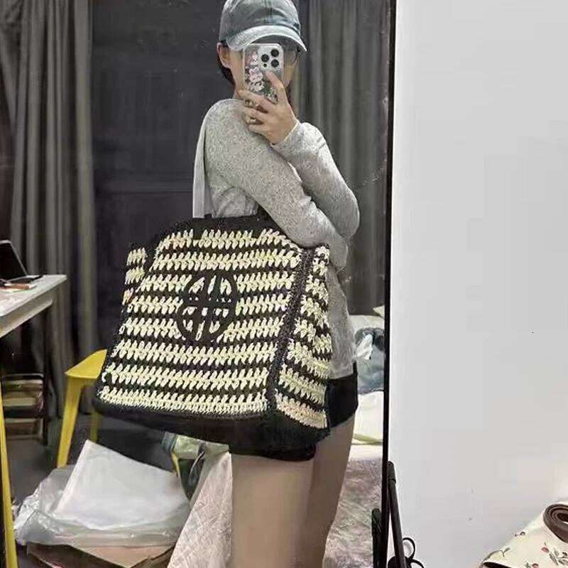 Women's Designer Bag Straw Beach Tote Bags For Women Designer Handbags And Purses New In Fashion Handmade Weave Large Capacity Shoulder