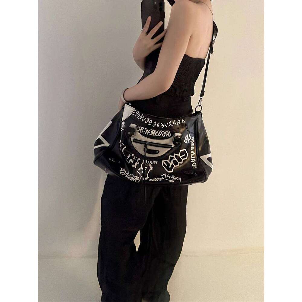 Graffiti Motorcycle For Women New Punk Rivet Travel Gym Commuter Tote Trendy Street Style Hot Girl Bag