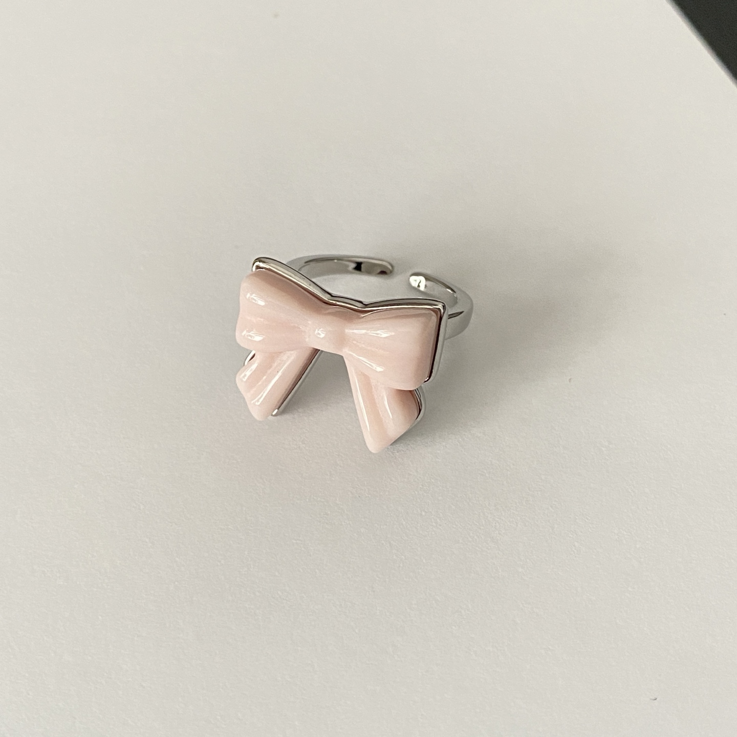 Silver - Toned Open Ring With Pink Bow - Shaped Enamel Accent Sweet Playful For Daily & Cute Looks High - Quality Fashion Jewelry