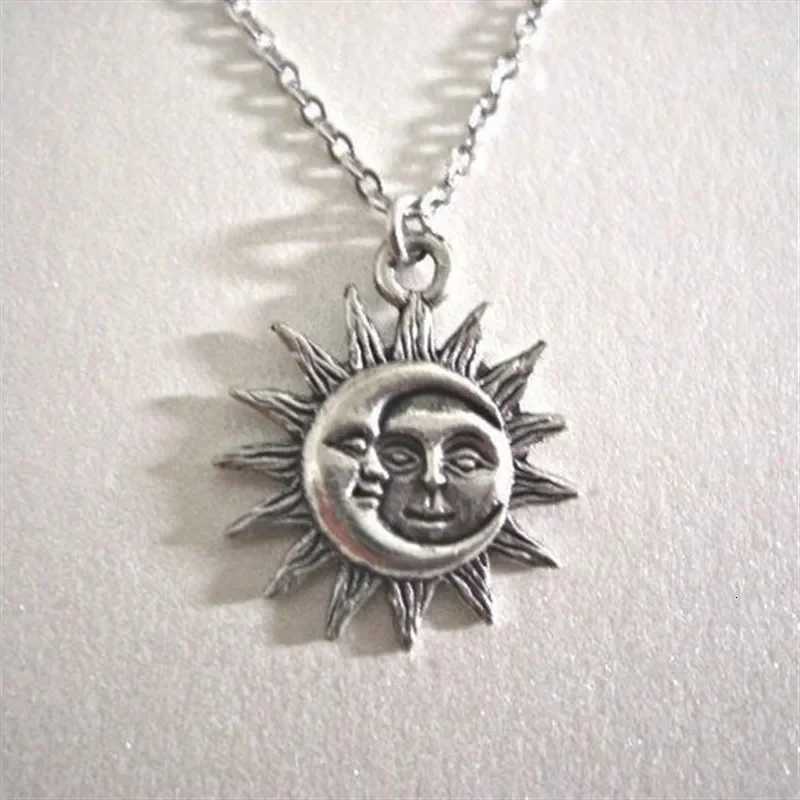 New Sun and Moon Necklace Charm Celestial Jewelry Dainty Love Friendship Satin Statement Punk Pendant Gift Fashion Wen Men W250718