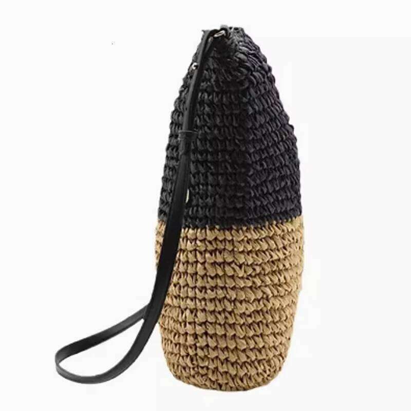 Leisure Handmade Grass Woven Crossbody 2025 New Summer Simple Handbag Fashionable Vacation Beach Women's Bag