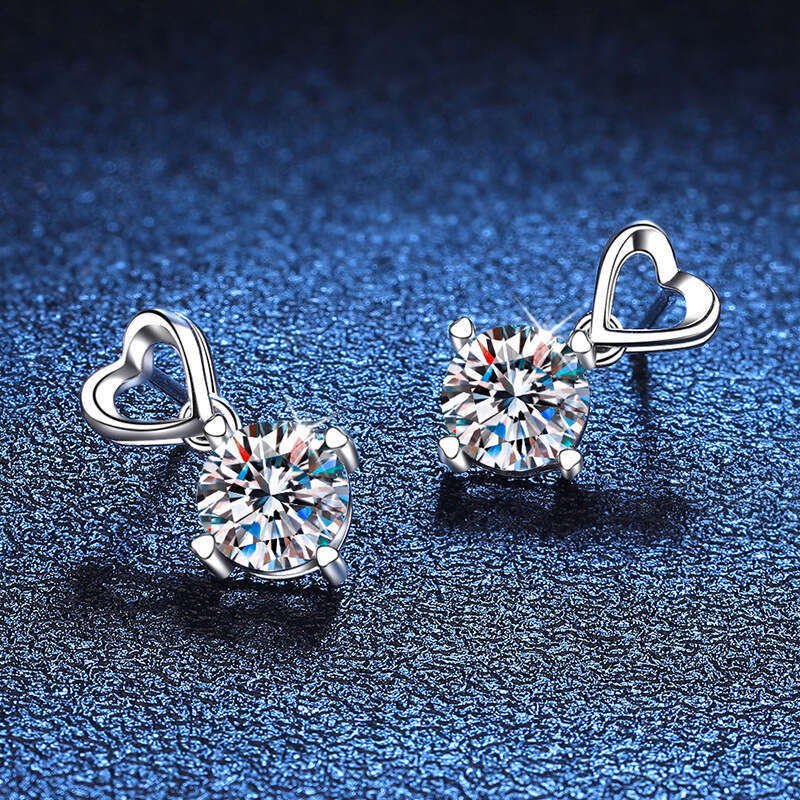 Korean Style S Pure Sier Classic Heart 1 Carat D Color Moissanite Earrings 0e8