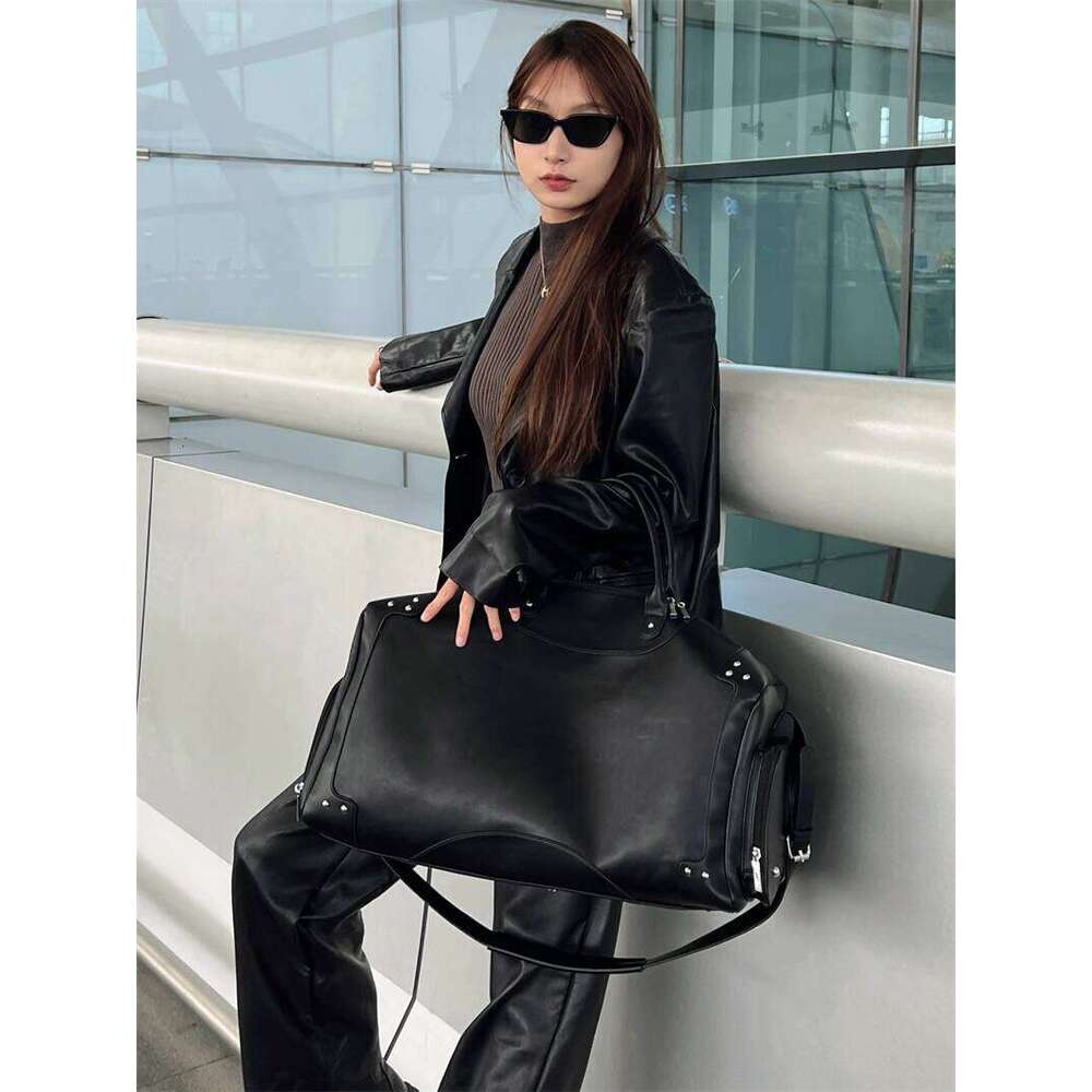 Soft Leather Punk Style Rivet Travel For Women New Luggage Carry On Large Capacity Handheld Sports Fitness Bag