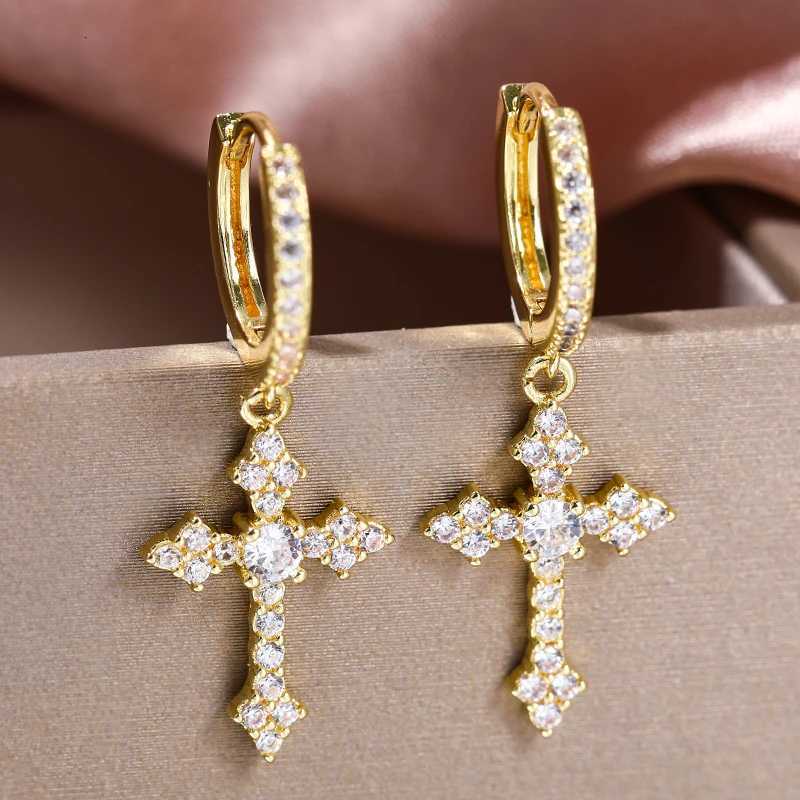 Fashion Punk Gold Color Cross Stud Earrings Hip Hop White Litter Rhinestone Jewelry Piercing Studs for Women Men Ear Accessories XJ250718