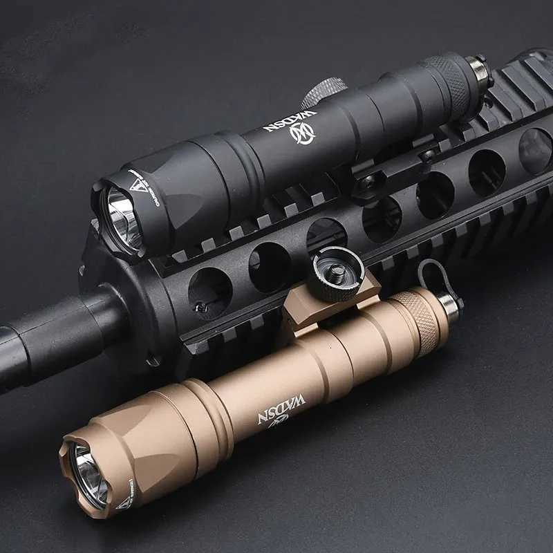 WADSN SF M600 M600C M600U Airsoft Powerful Flashlight Hunting Torch Scout Rifle Weapon D Light Fits 20mm Picatinny Rail XJ250718