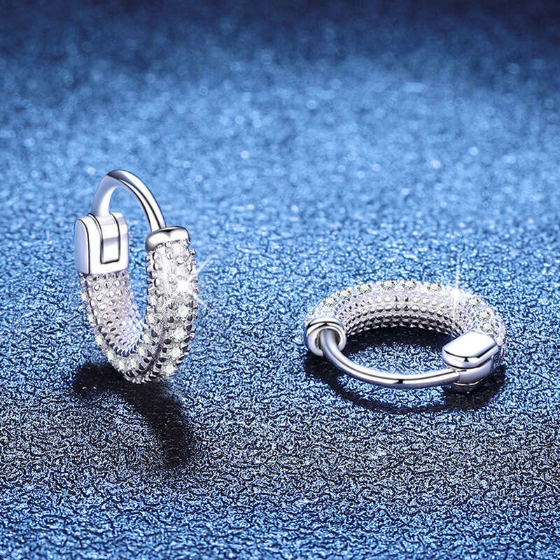 Trendy Sterling Sier for Women, Light Korean Style Versatile 70% D Color Moissanite Stud Earrings d9e