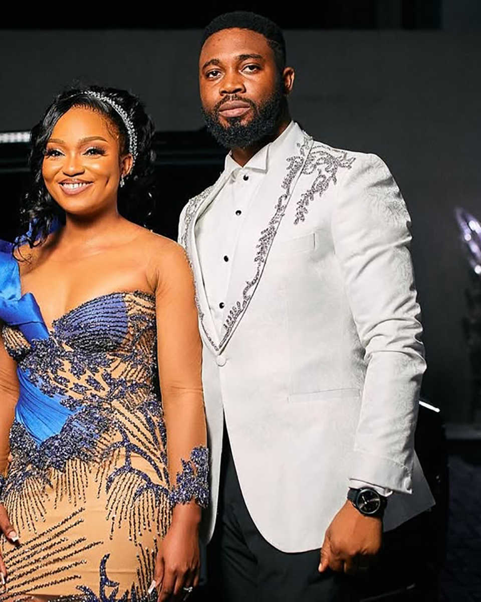 Beads Stoned Suits Men Formal Wedding Party Blazers 2 Pieces Set Groom Tuxedos (Jacket Pants) Clothing Customized