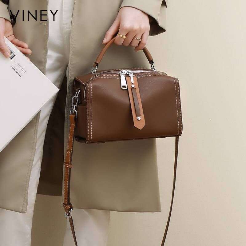 Women's New Style Messenger Genuine Leather Capacity Handbag Shoulder Large Pillow Bag