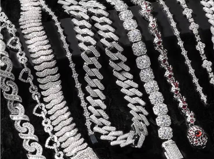 New Personalized Custom 925 Silver Moissanite Ring Fashionable Light Luxury Flower Diamond Ring Hand Ornament