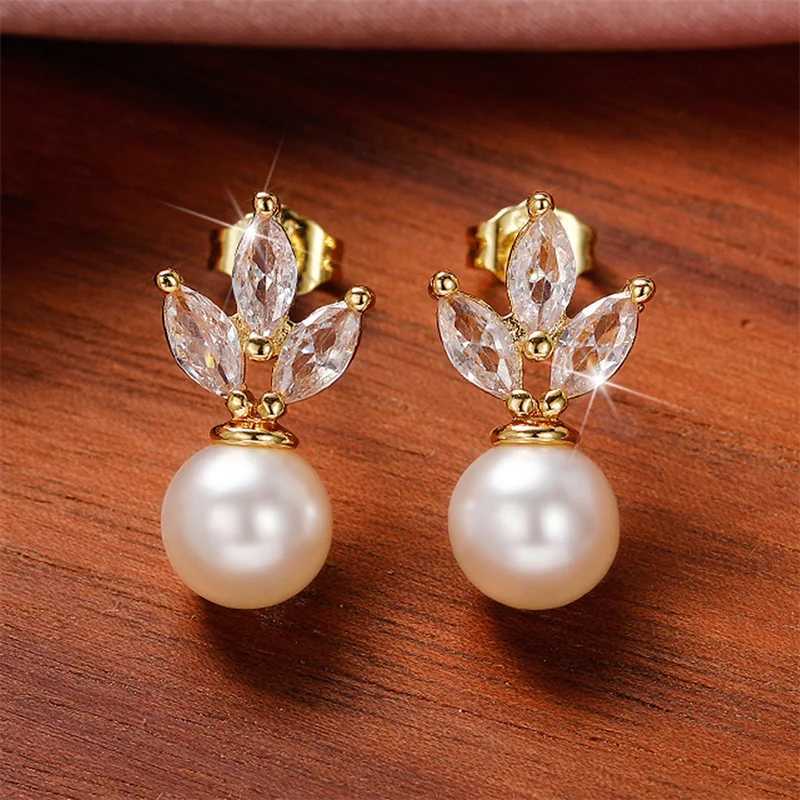80s Hot Trend Simulated Pearl Stud Earrings for Women Modern 2022 Design Fashion Versatile Ladys Earrings Drop Ship Jewelry XJ250718