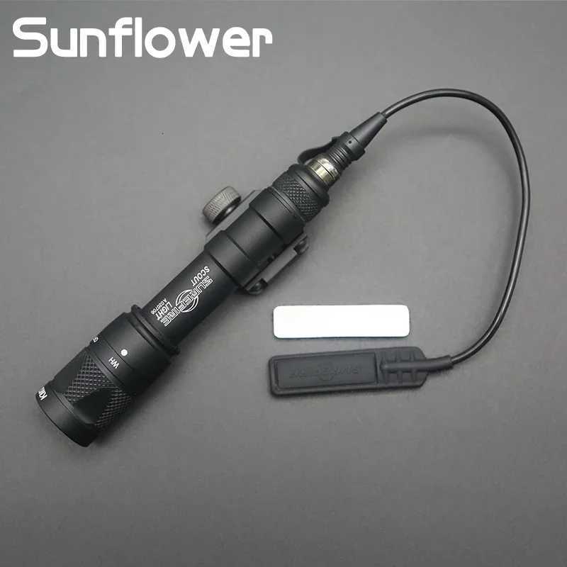Tactical Metal SF M600V Strobe Flashlight M640B M600C Scout Light Airsoft Weapon Gun Light for Hunting Rif 20mm Rail Torch XJ250718