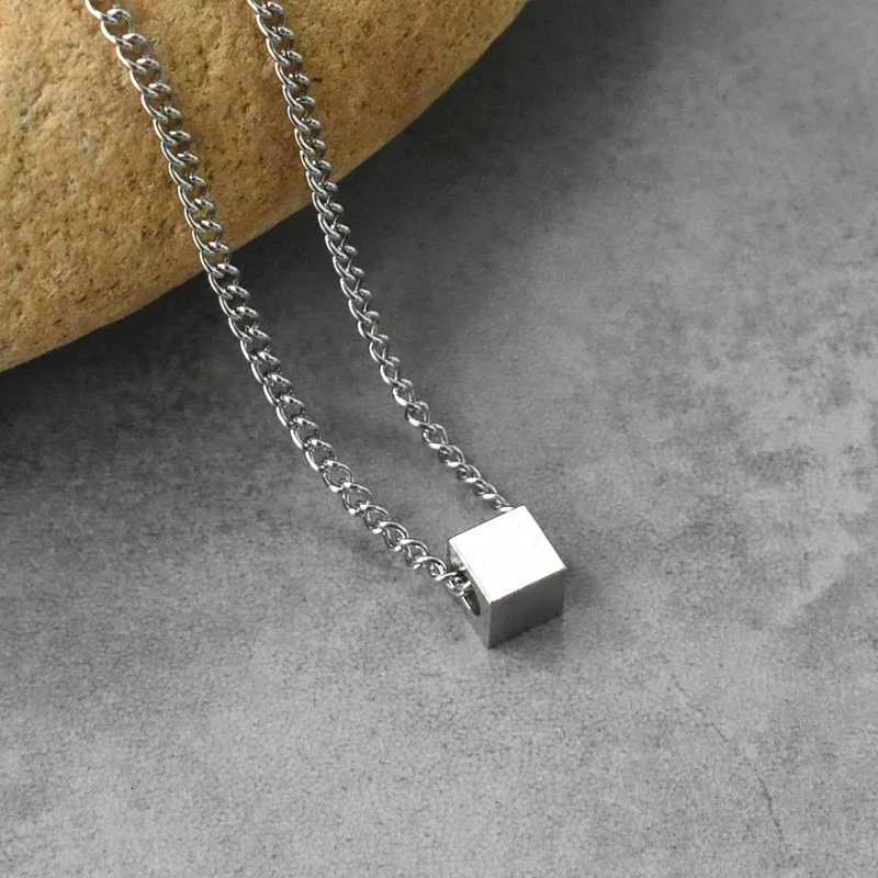 Stainss Steel Necklaces Geetric Square Cube Simplicity Sty Fashion Pendant Chain Necklace for Men Wen Jewelry Party W250718
