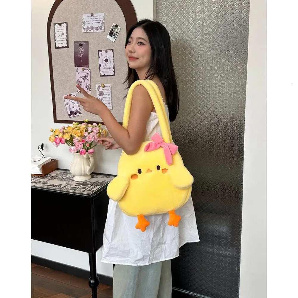 Kawaii Little Yellow Duck Bow Shoulder Bag Cartoon Animal Versatile Plush Handbag Large Capacity Christmas Birthday 250717