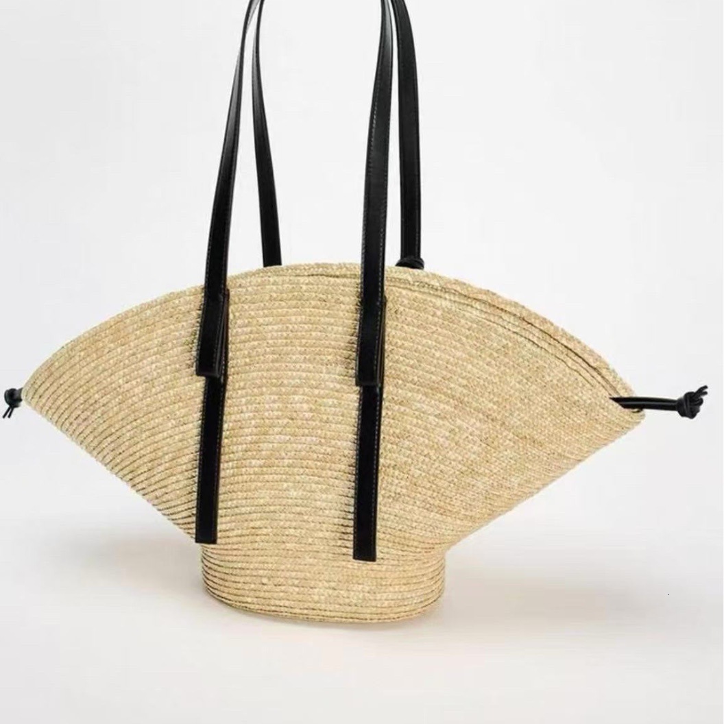 Summer New Women's Single Shoulder Crossbody Bag with Kikyo Flower Weaving Large Capacity Simple Leisure Beach Vacation Handbag New Designer Bag