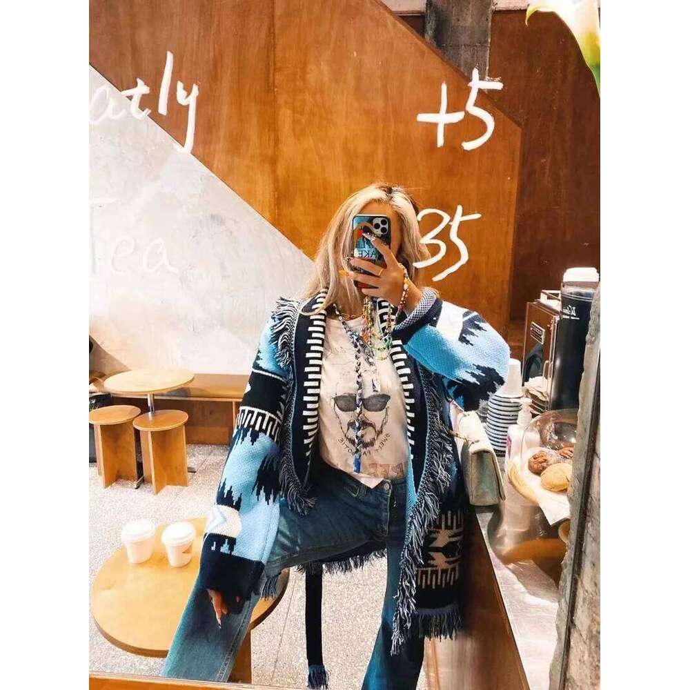 Designer Clothing Jacquard Knit Fringe Street Wear Fashion Icon Women Warm Long Sleeve Belt Tied Cardigan Coat Fashion