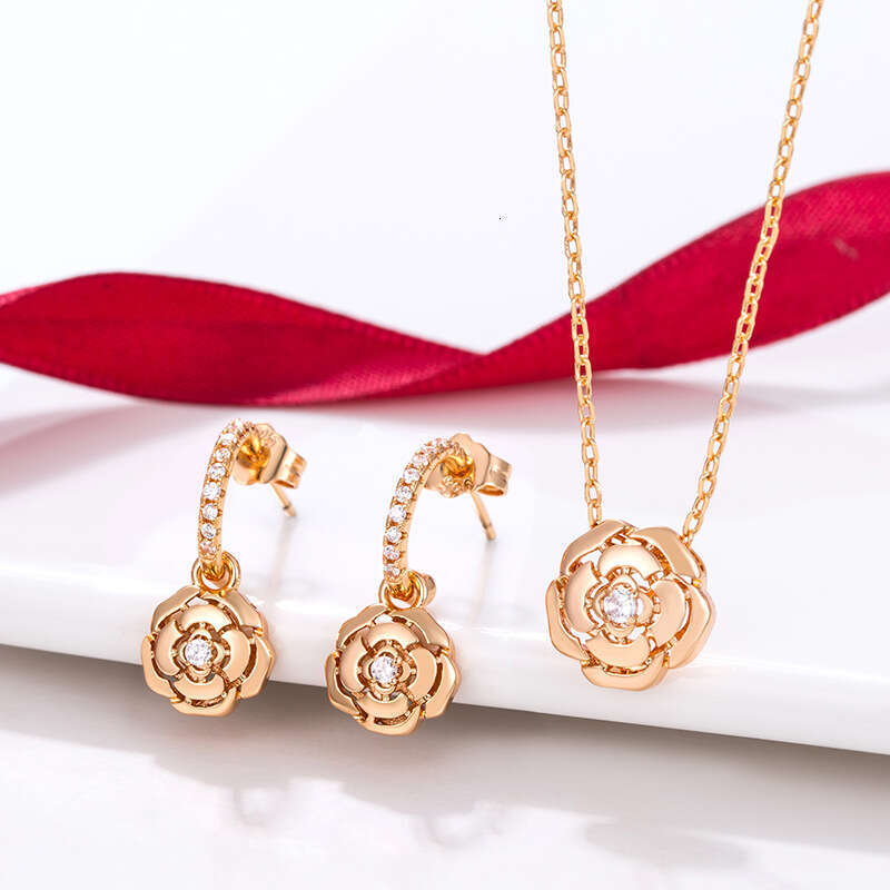 Xiaoxiang Camellia Necklace for Women, Light Hollow Rose Flower Simple Collarbone Chain, Matching Earrings, Versatile
